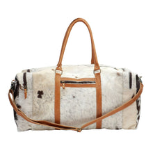 Load image into Gallery viewer, Snipe - Leather & Hide Weekend Getaway Bag