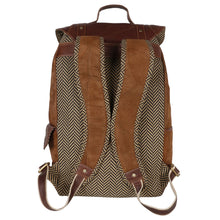 Load image into Gallery viewer, Voyager Backpack - Brown