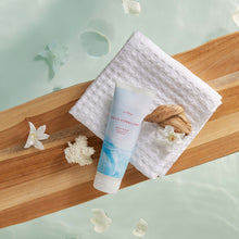 Load image into Gallery viewer, Thymes Aqua Coralline Body Scrub
